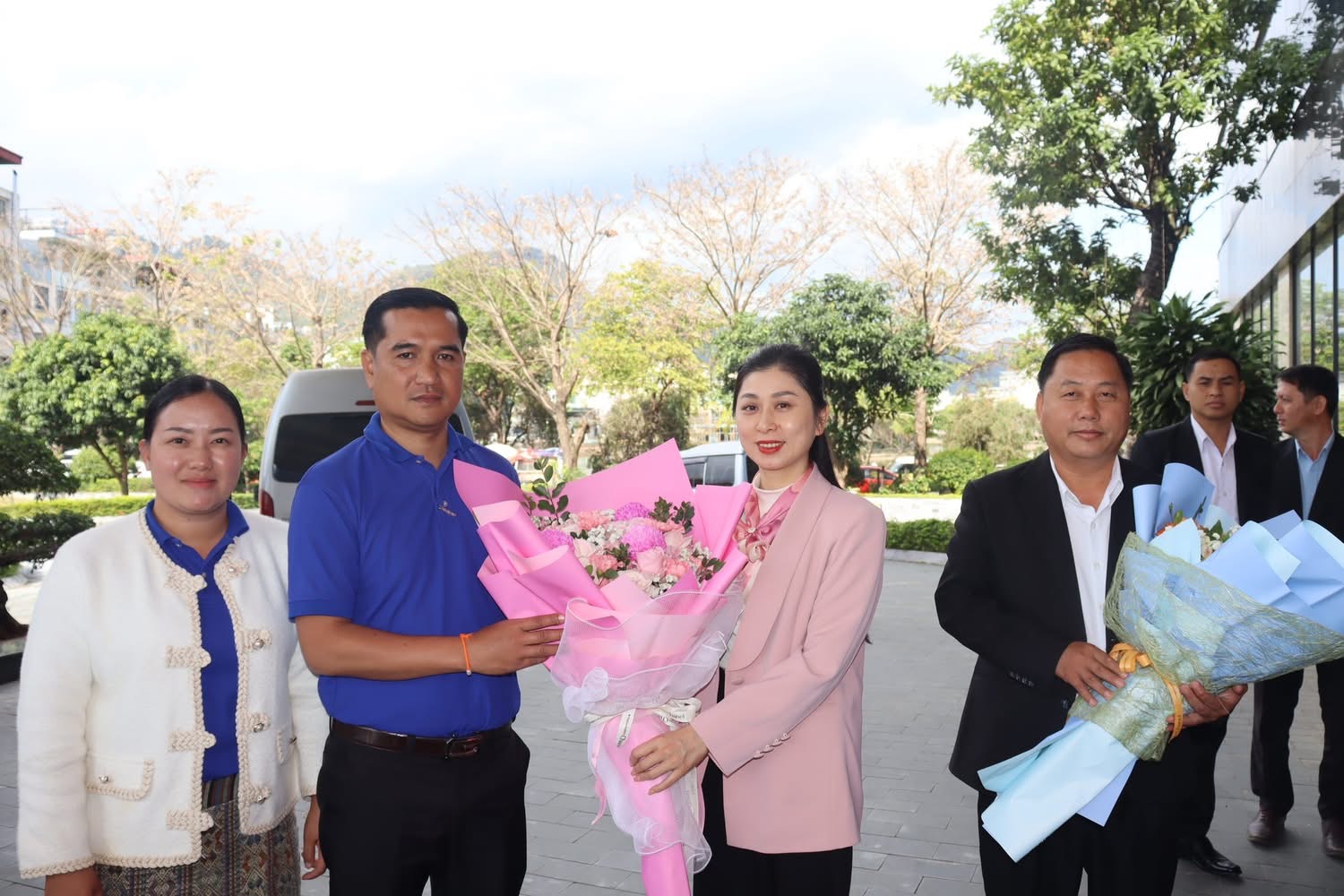 Tỉnh đoàn Sơn La đón tiếp Đoàn đại biểu Thanh niên NDCM Lào tỉnh U Đôm Xay và tỉnh Xay Nhạ Bun Ly