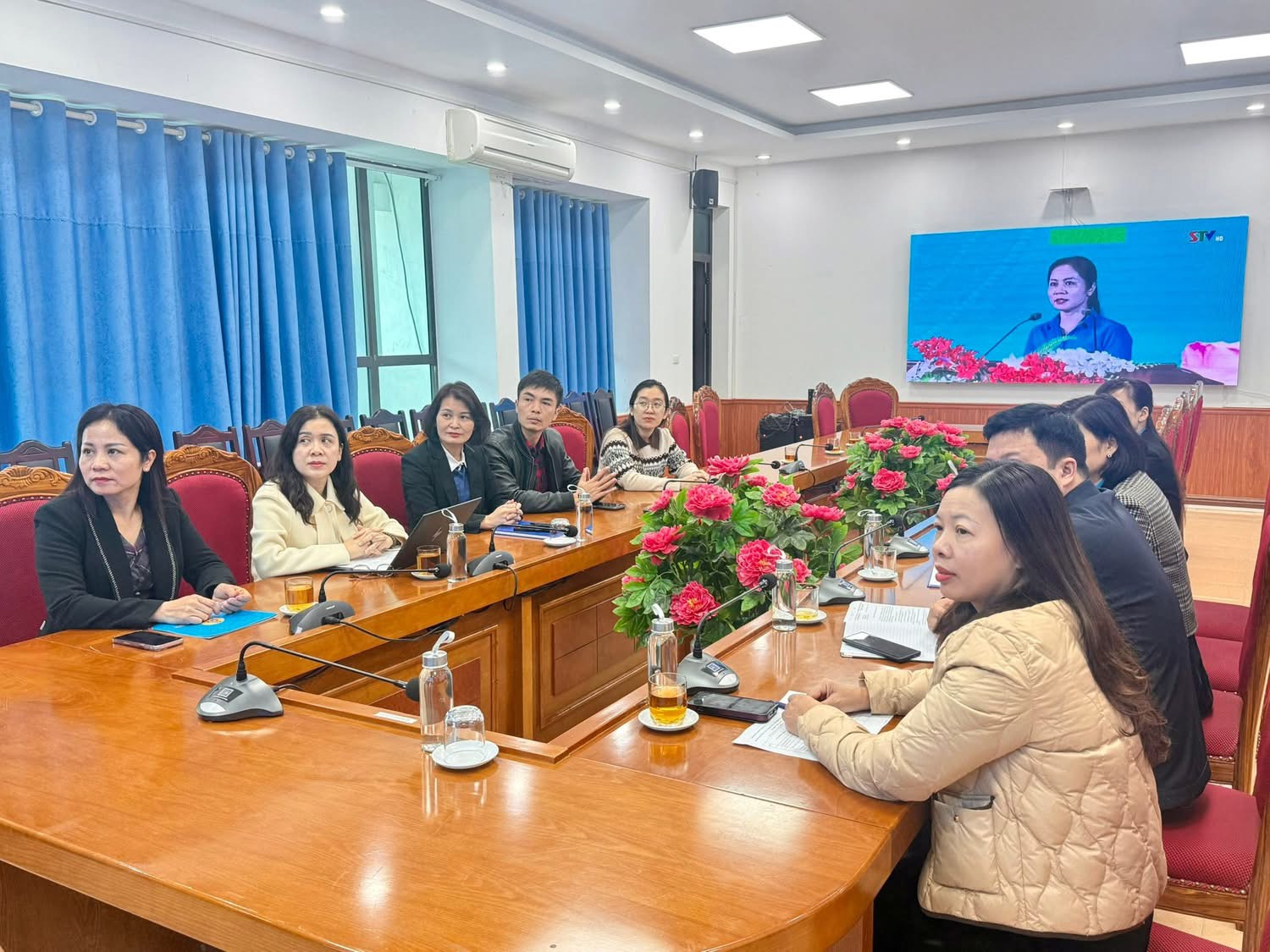 Duyệt phóng sự phục vụ Đại hội Công đoàn tỉnh Sơn La lần thứ XVI, nhiệm kỳ 2025–2030