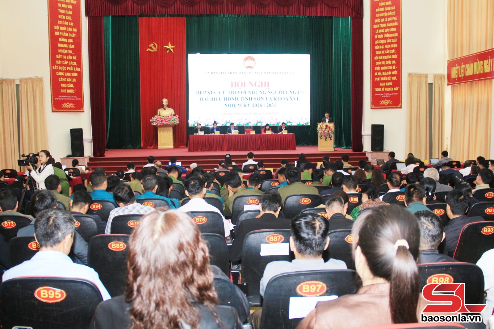 Cử tri xã Quỳnh Nhai kỳ vọng vào chương trình hành động của các ứng cử viên đại biểu HĐND tỉnh