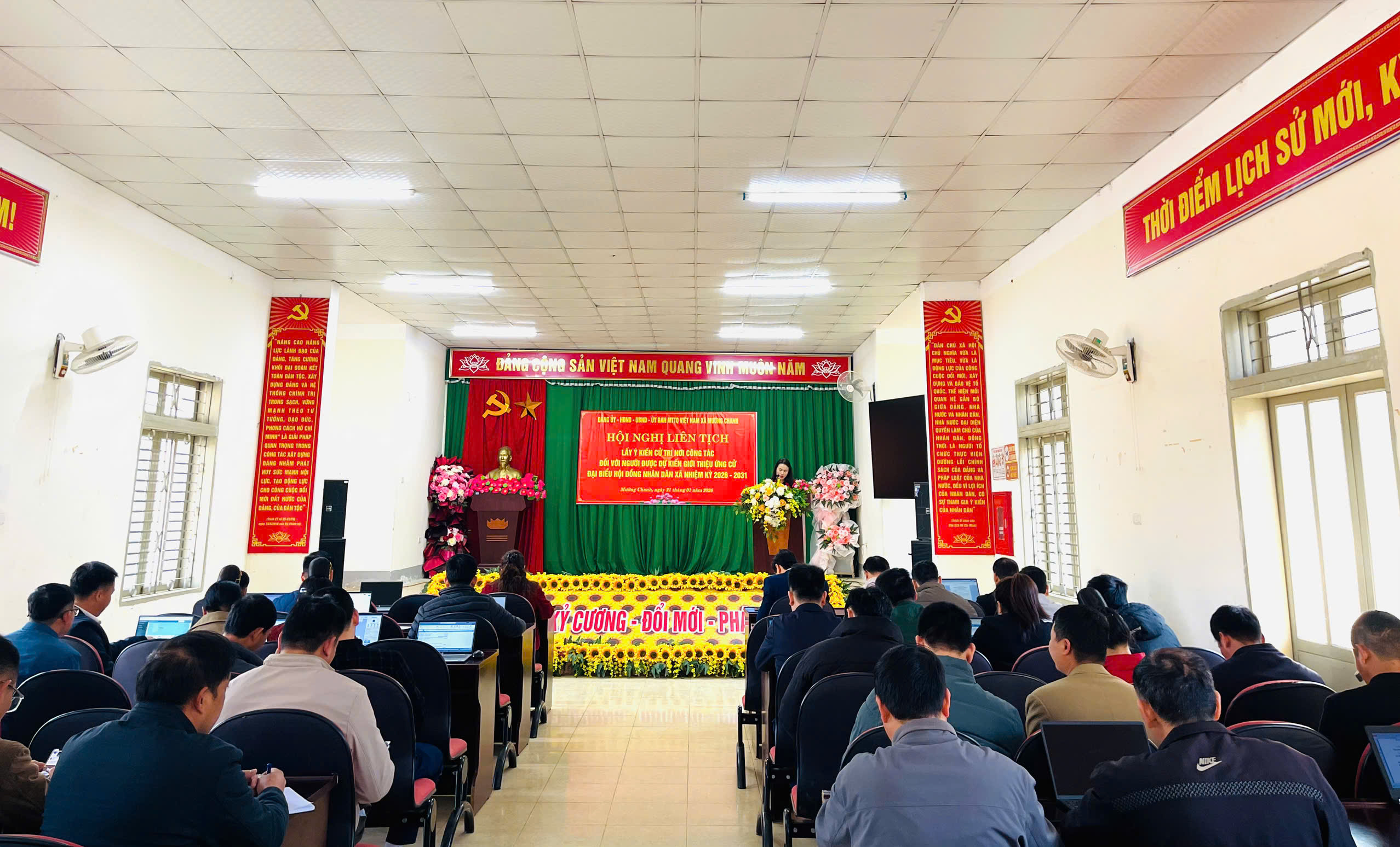 Xã Mường Chanh lấy ý kiến cử tri nơi công tác đối với người được giới thiệu ứng cử đại biểu Hội đồng nhân dân xã khóa XXII, nhiệm kỳ 2026–2031